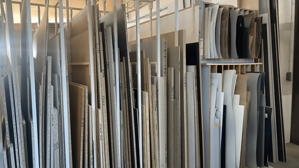 Râteliers de stockage – agencement d&rsquo;atelier, stockage de bois, verre, tubes, portails et stores bannes - Image 2