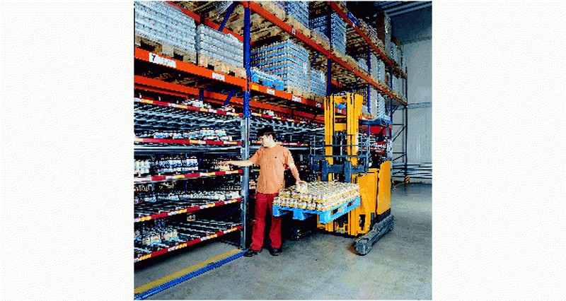 Rayonnage dynamique double accès avec transporteur à rouleaux – Rayonnage semi-lourd et grande hauteur - Image 1