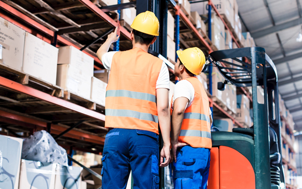 Rayonnage industriel robuste, modulable et innovant pour l&rsquo;entreposage de grandes quantités de marchandises - Image 1