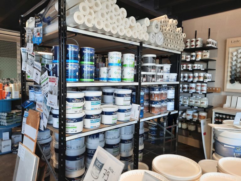 Rayonnage magasin modulaire, esthétique parfait pour l&rsquo;aménagement et le rangement commercial dédié aux surfaces entre 100m2 et 10000m2 - Image 1