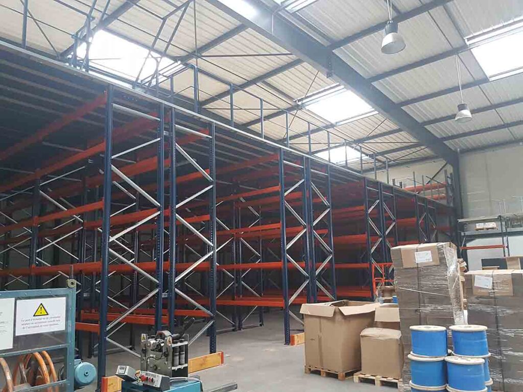 Plateforme de stockage sur rayonnage – montage simple, adaptation à vos dimensions et conformité eurocode iii - Image 2