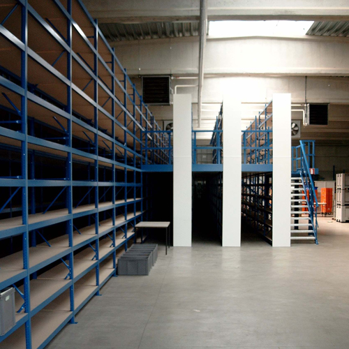 RediSpan®: rayonnages semi-lourds pour stockage vertical et fûts 4