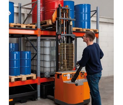 Rayonnage à palettes avec bacs de rétention PE – Stockage produits chimiques – Charges jusqu&rsquo;à 3850 kg – Rétention 405 à 1100 l 3