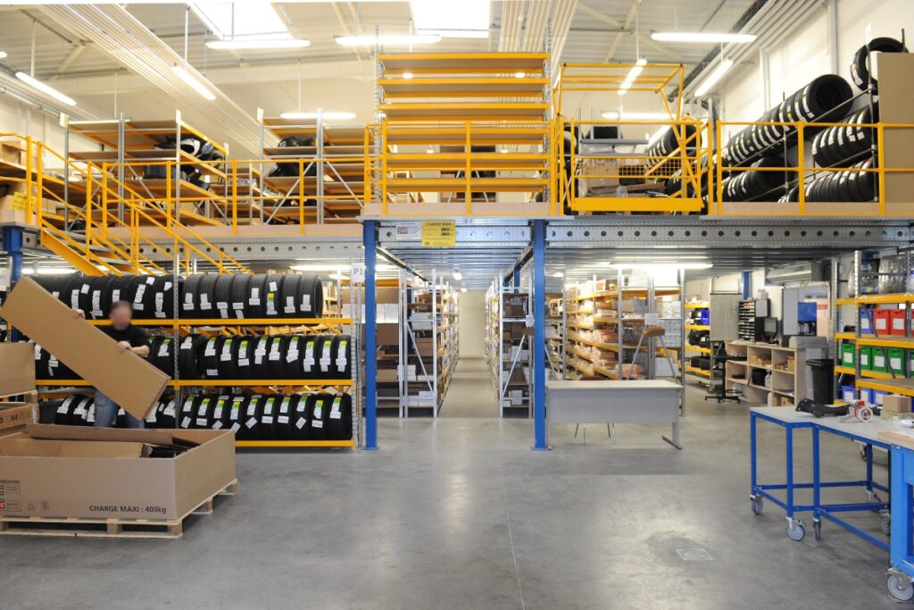 Plateforme de stockage Proplus LP3 – Longue portée 10 m, charge 800 kg/m², conforme Eurocode III et EN1090 CE 3