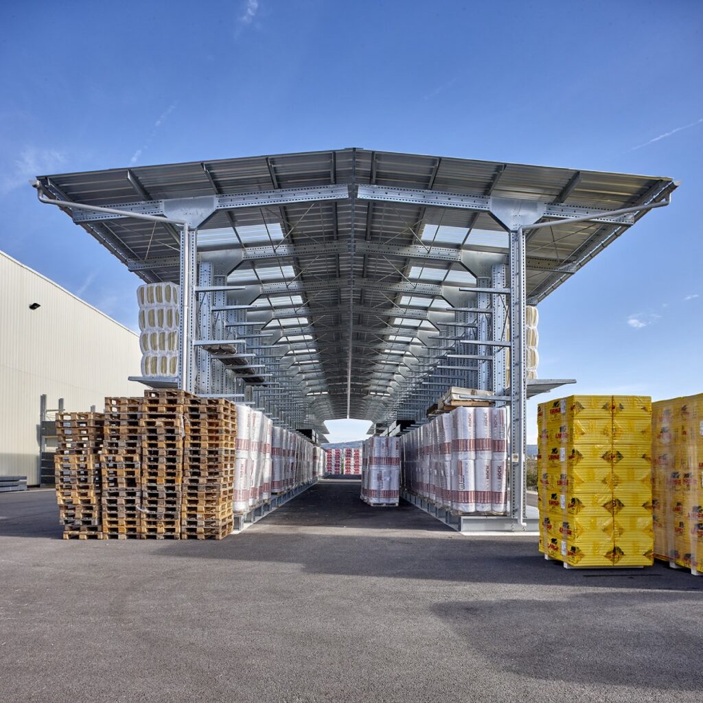 Rayonnage cantilever autoportant Cantipro Propal 3 – Bâtiment démontable avec toit et bardages personnalisables - Image 1