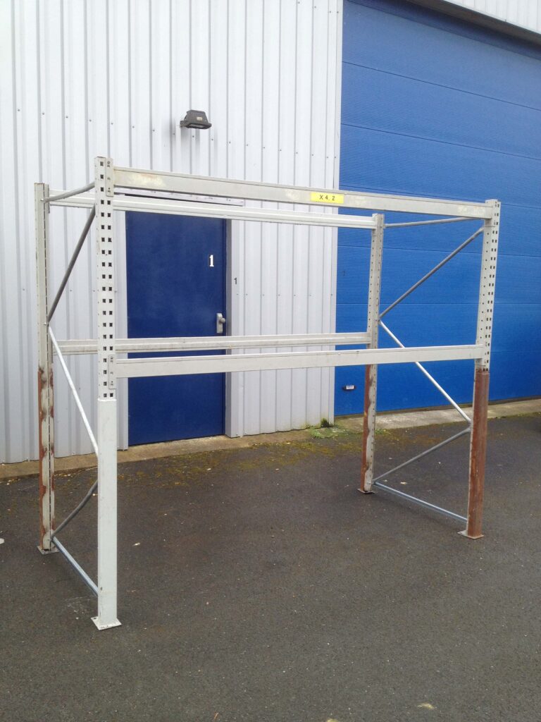 Rayon de stockage mi-lourd – hauteur 2000 mm, longueur utile 2000/2200 mm - Image 3
