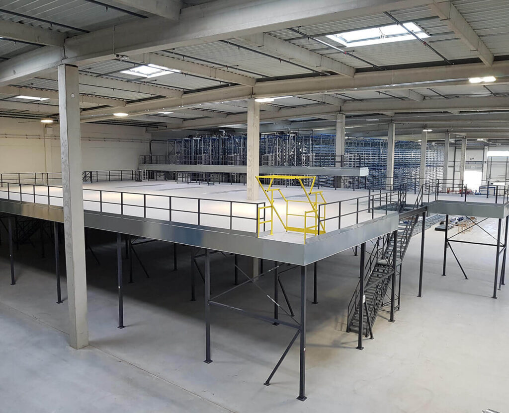 Mezzanine industrielle et de stockage sur mesure – Fabrication française – Capacité jusqu&rsquo;à 1 T/m² – Portée jusqu&rsquo;à 8 ml 3