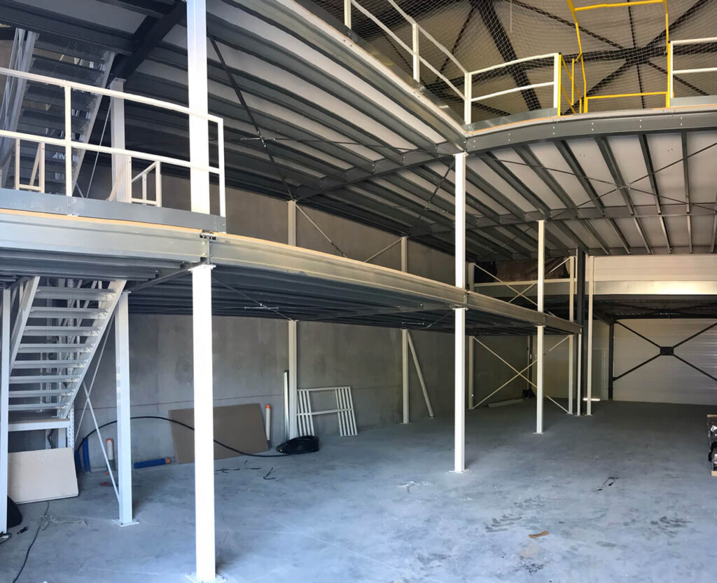 Plateforme de stockage DIPLEX – Fabrication française sur-mesure – Charge jusqu&rsquo;à 1 T/m² – Portée 8 m 2