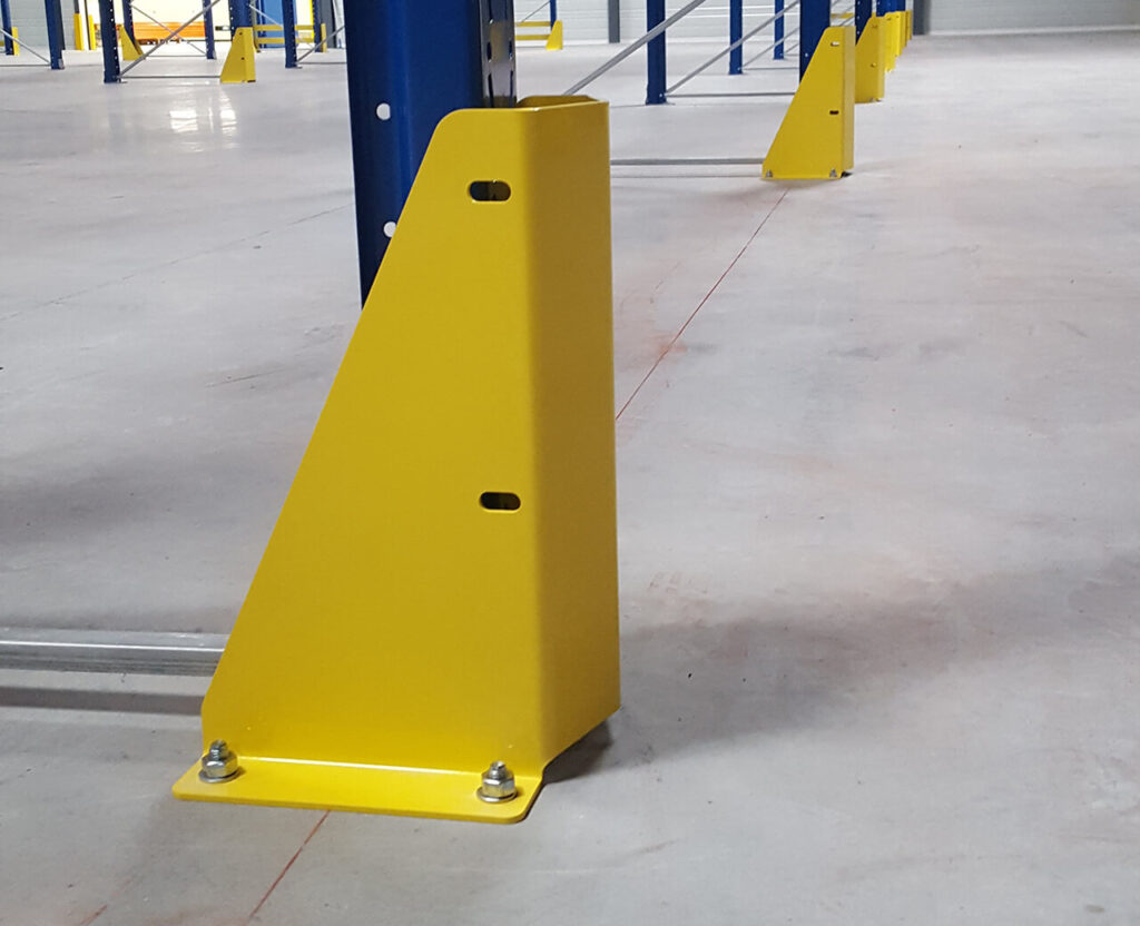 Protection pied d’échelle rack – Fabrication française – Tôle 4 mm – Finition époxy jaune RAL 1018 1