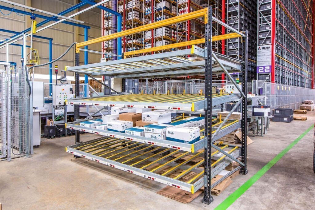 Rayonnage dynamique pour picking – stockage par gravité de cartons et conteneurs 2