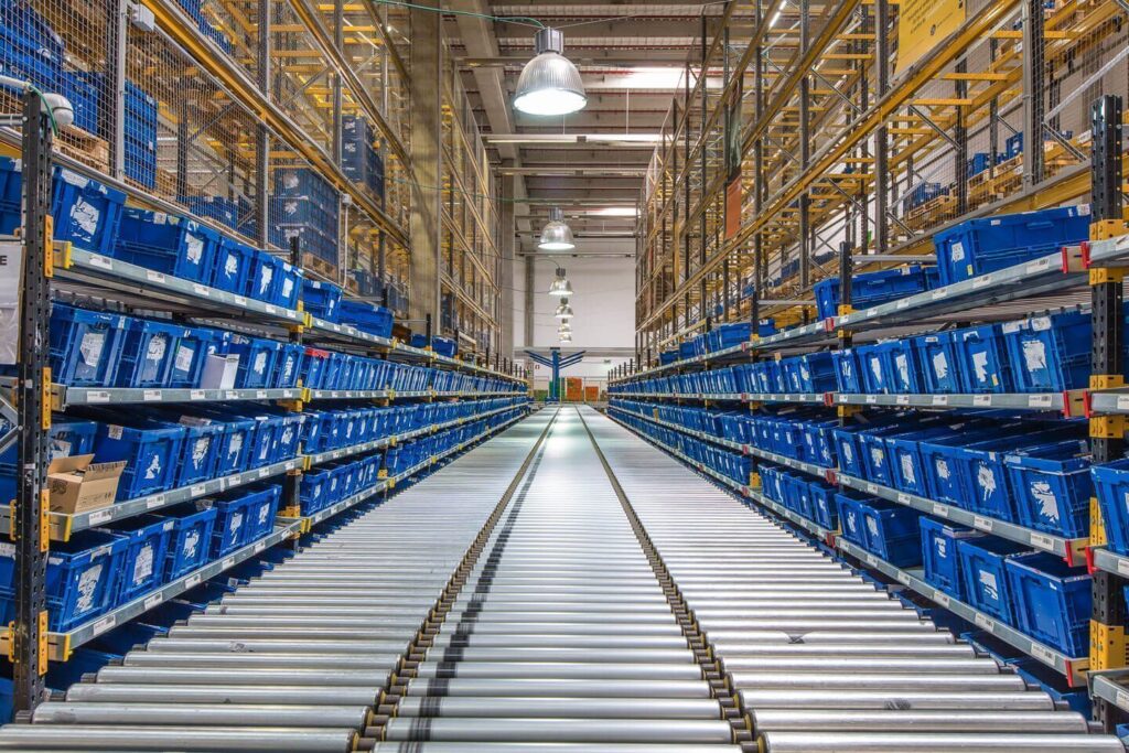 Rayonnage dynamique pour picking – stockage par gravité de cartons et conteneurs 4