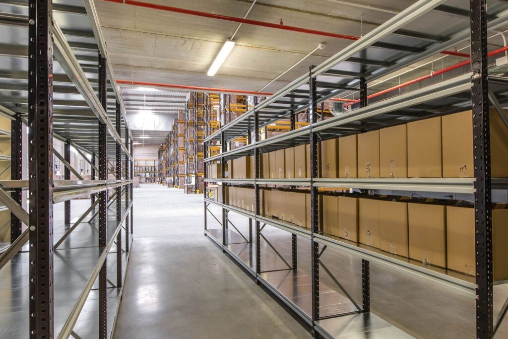 Rayonnage Longspan – rayonnages à longue portée mi-lourds pour stockage de matériaux en cartons ou emballés - Image 2