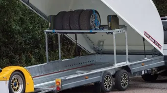 Rack à pneus Race Shuttle 3 – largeur 1,95 m – Référence O-330T-0001-O-N – Brian James Trailers 4