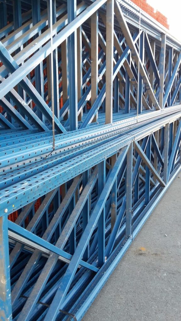 Rack à palette d’occasion POLYPAL – 3T par niveau, 15 travées de 2700 mm 1