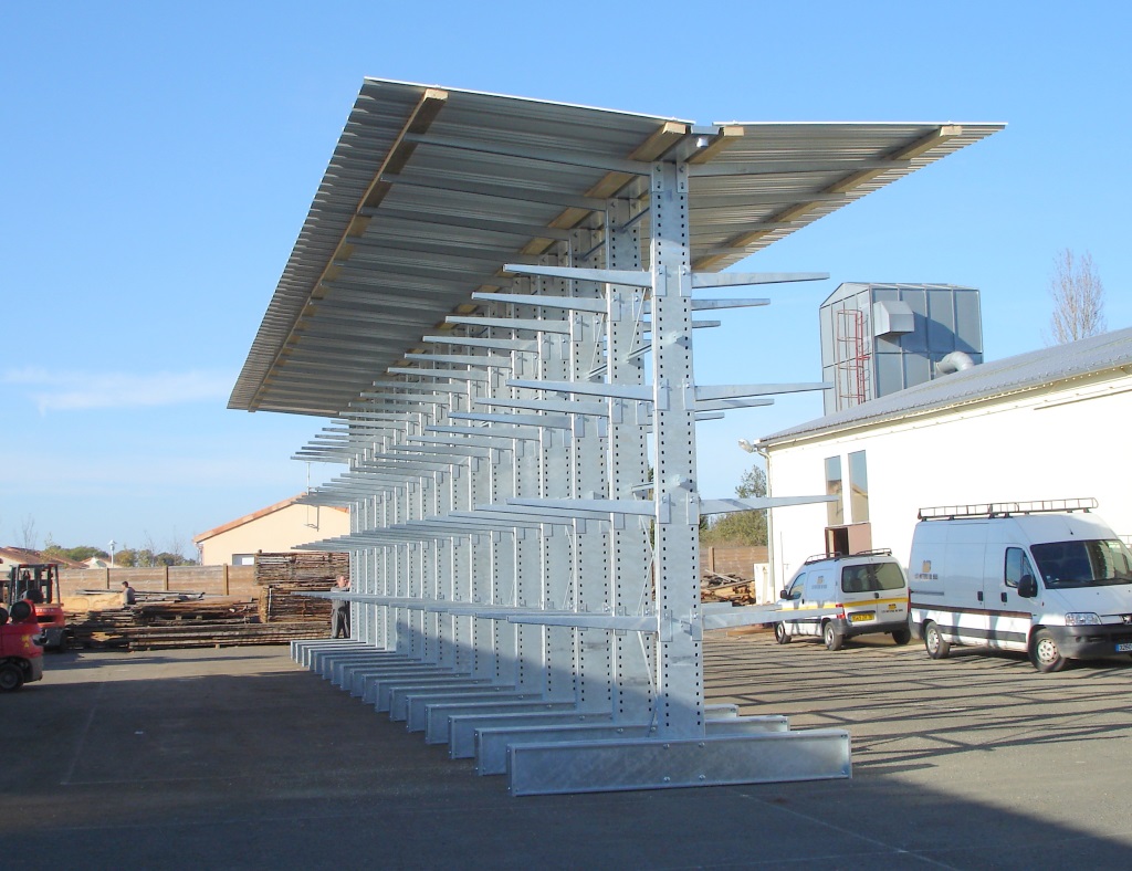 MSI spécialiste des rayonnages industriels cantilever – stockage charges légères à lourdes, intérieur et extérieur - Image 3